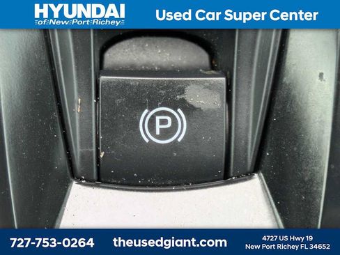 Used 2025 Toyota Camry SE FWD image 28