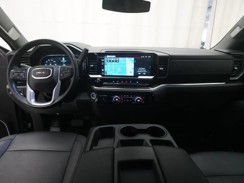 Used 2023 GMC Sierra 1500 SLE w/ Preferred Package AWD/4WD image 5