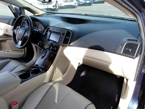 Used 2015 Toyota Venza Limited image 14