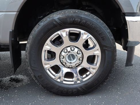 Used 2022 Ford F250 Lariat w/ Lariat Ultimate Package AWD/4WD image 15