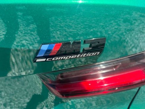 Used 2022 BMW M3 Competition w/ M Carbon Exterior Package AWD/4WD image 9