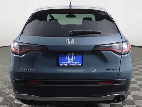 Used 2023 Honda HR-V Sport image 11