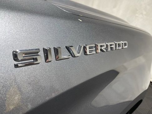 Used 2020 Chevrolet Silverado 1500 Custom w/ Custom Convenience Package image 27