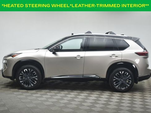 Used 2026 Nissan Rogue Platinum w/ Platinum Premium Package image 13