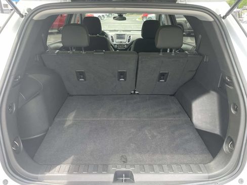 Used 2023 Chevrolet Equinox LT AWD/4WD image 9