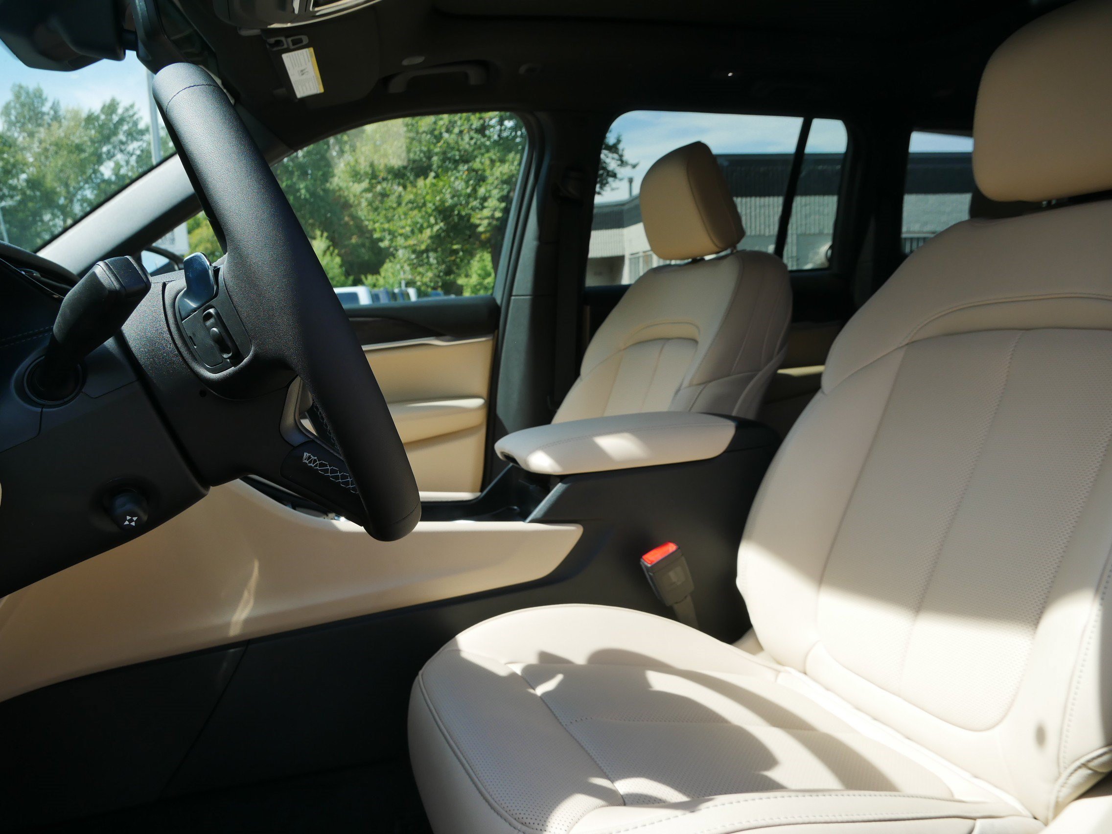 New 2027 Jeep Grand Cherokee Limited w/ Technology Group II AWD/4WD image 9