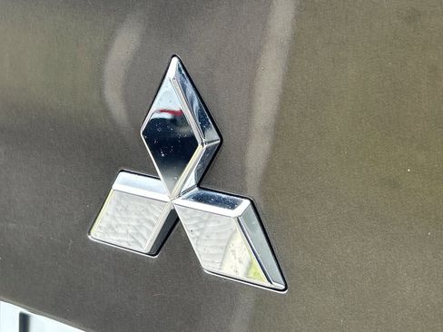 Used 2024 Mitsubishi Outlander SEL image 10