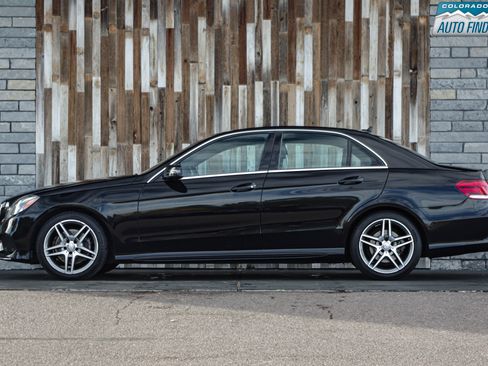 Used 2016 Mercedes-Benz E 400 4MATIC Sedan image 3
