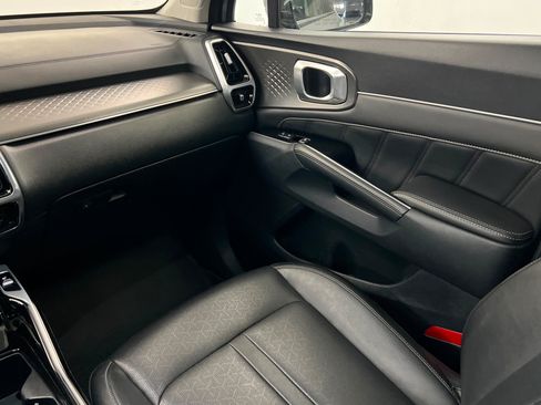 Used 2022 Kia Sorento SX AWD/4WD image 11