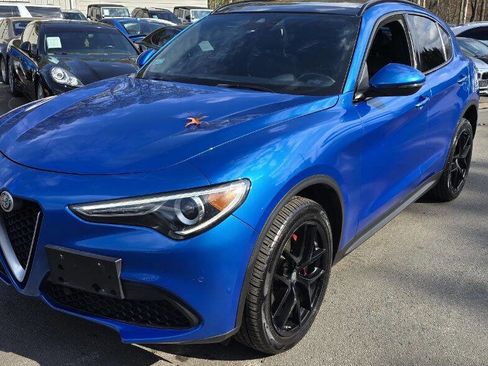 Used 2018 Alfa Romeo Stelvio Ti Sport image 1
