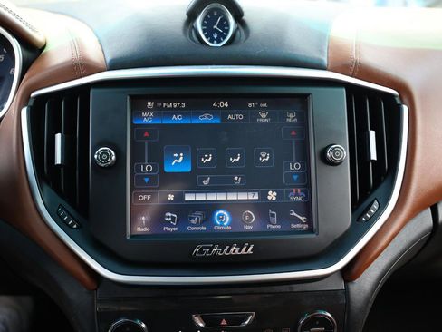 Used 2014 Maserati Ghibli S Q4 AWD/4WD image 33
