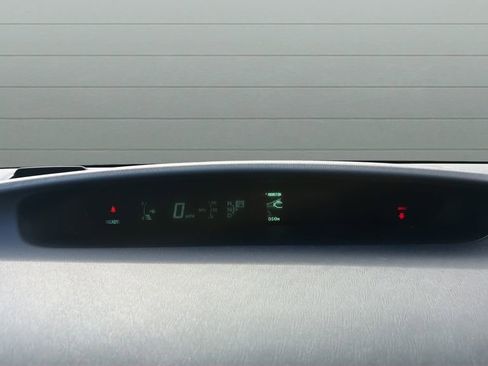 Used 2012 Toyota Prius Four w/ Deluxe Solar Roof Pkg FWD image 14