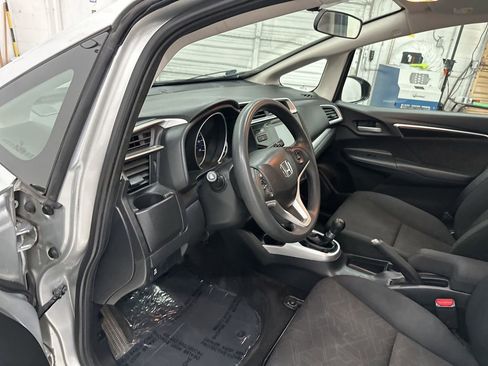 Used 2015 Honda Fit EX image 9