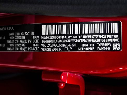 Used 2022 Alfa Romeo Stelvio Ti image 42