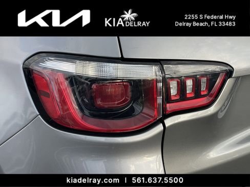 Used 2020 Jeep Compass Limited image 7