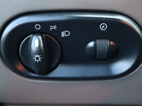 Used 2000 Ford Excursion Limited image 32