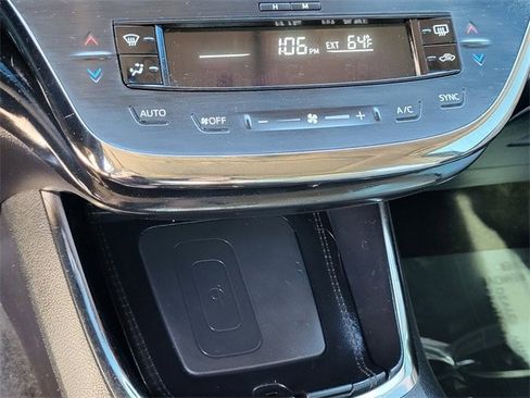 Used 2016 Toyota Avalon XLE image 15