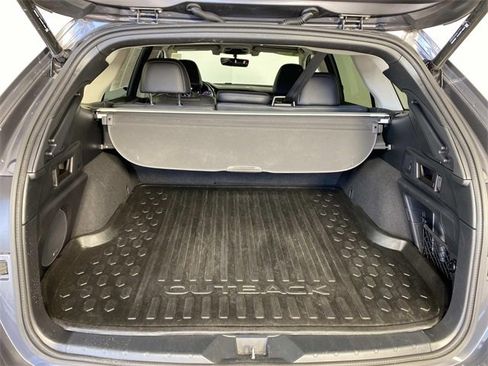 Used 2022 Subaru Outback Limited image 8