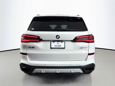 Used 2022 BMW X5 xDrive40i w/ M Sport Package AWD/4WD image 6