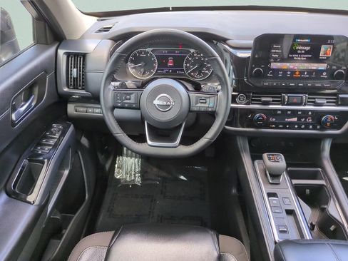 Certified 2023 Nissan Pathfinder SL image 15