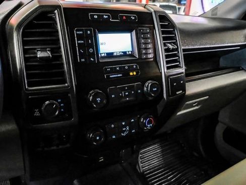 Used 2022 Ford F250 XL w/ Power Equipment Group image 17