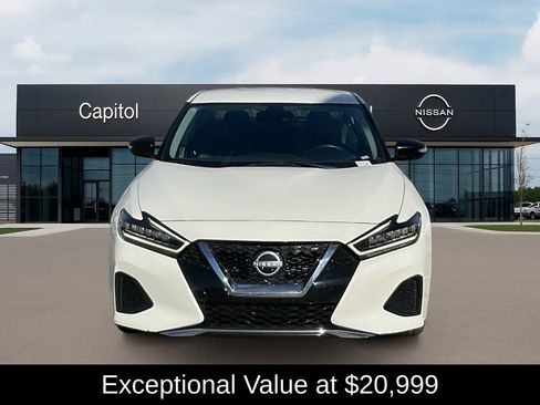 Used 2023 Nissan Maxima SV w/ Floor Mat Group image 2