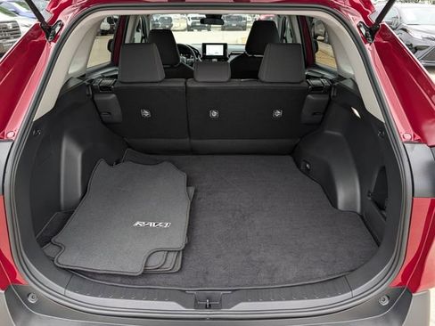 Certified 2025 Toyota RAV4 LE image 26