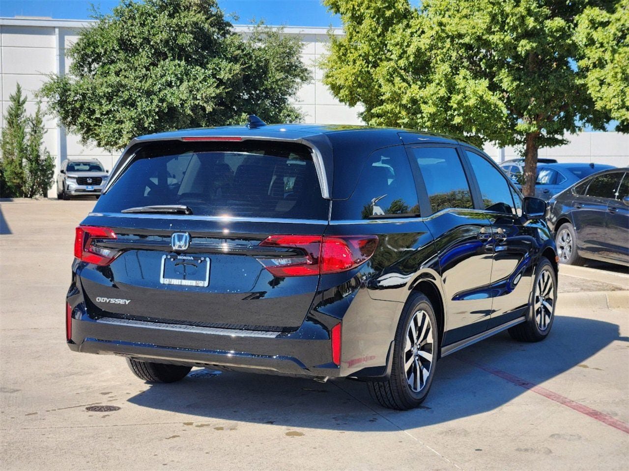 New 2026 Honda Odyssey EX-L image 3