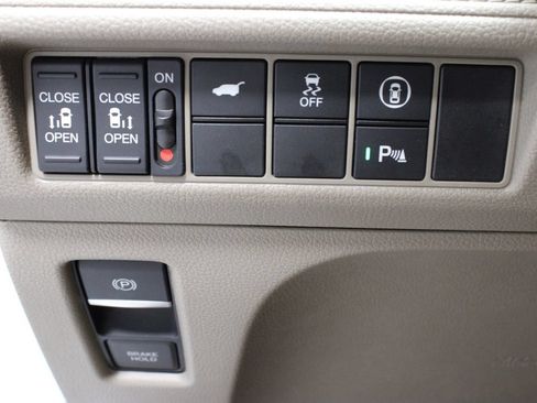 Used 2023 Honda Odyssey Elite image 27