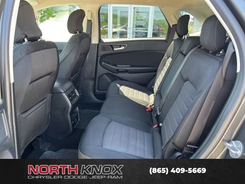 Used 2019 Ford Edge SE FWD image 12