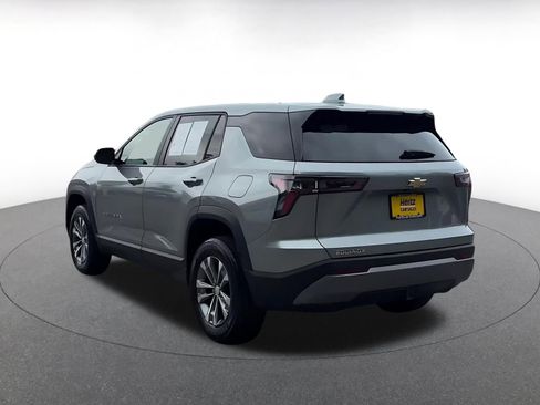 Used 2025 Chevrolet Equinox LT FWD image 11