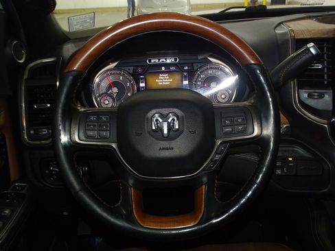 Used 2019 RAM 2500 Limited image 25