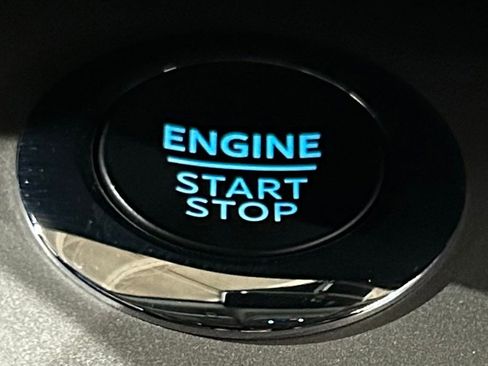 Used 2023 Ford Explorer XLT w/ Equipment Group 202A AWD/4WD image 71