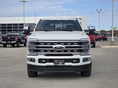 Used 2024 Ford F350 Platinum w/ FX4 Off-Road Package image 6