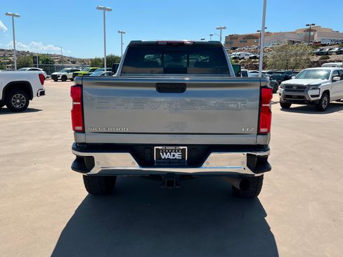 Used 2024 Chevrolet Silverado 3500 LTZ w/ LTZ Convenience Package AWD/4WD image 5