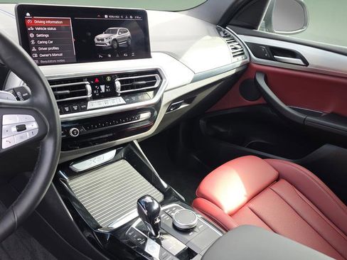 Used 2024 BMW X3 xDrive30i w/ Premium Package image 17