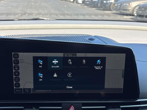 Used 2025 Hyundai Elantra SEL image 22