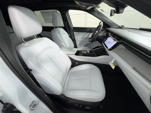 New 2026 Jeep Cherokee Limited image 27