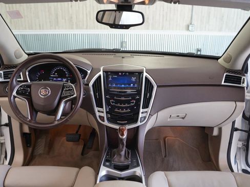 Used 2016 Cadillac SRX Luxury FWD image 16