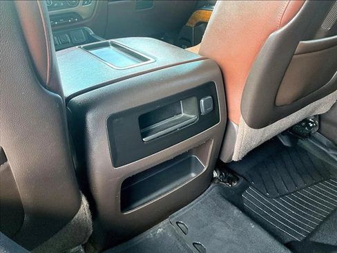 Used 2014 Chevrolet Silverado 1500 High Country w/ High Country Premium Package AWD/4WD image 21