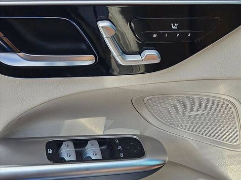 Used 2023 Mercedes-Benz C 300 Sedan image 18