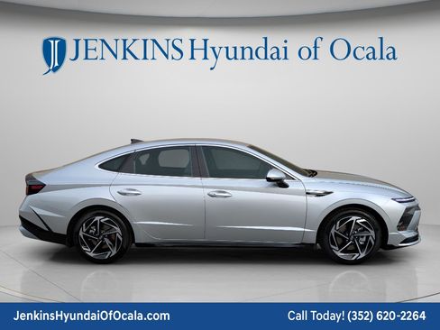 New 2026 Hyundai Sonata SEL image 2