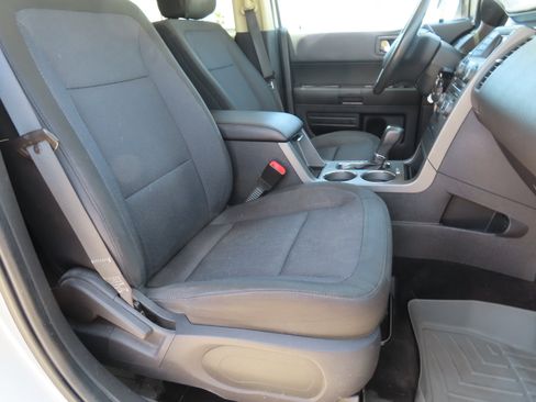Used 2013 Ford Flex SE FWD image 17