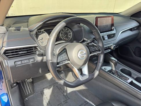 Used 2021 Nissan Altima 2.5 SR image 12
