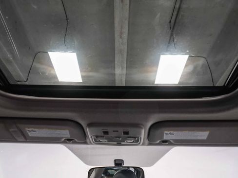 Certified 2016 Toyota Prius C Four image 17