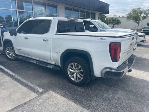 Used 2021 GMC Sierra 1500 SLT w/ SLT Premium Package AWD/4WD image 2