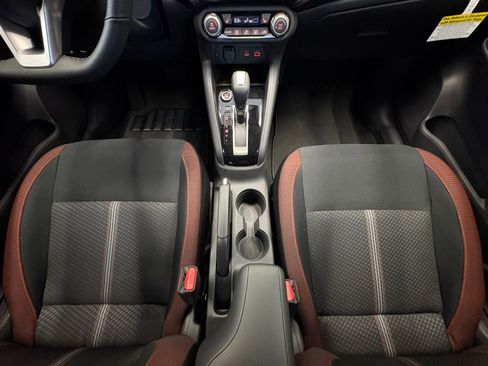 New 2025 Nissan Versa SR image 21