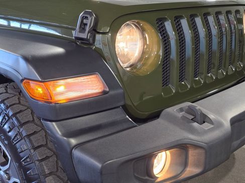 Used 2023 Jeep Wrangler Sport S image 5