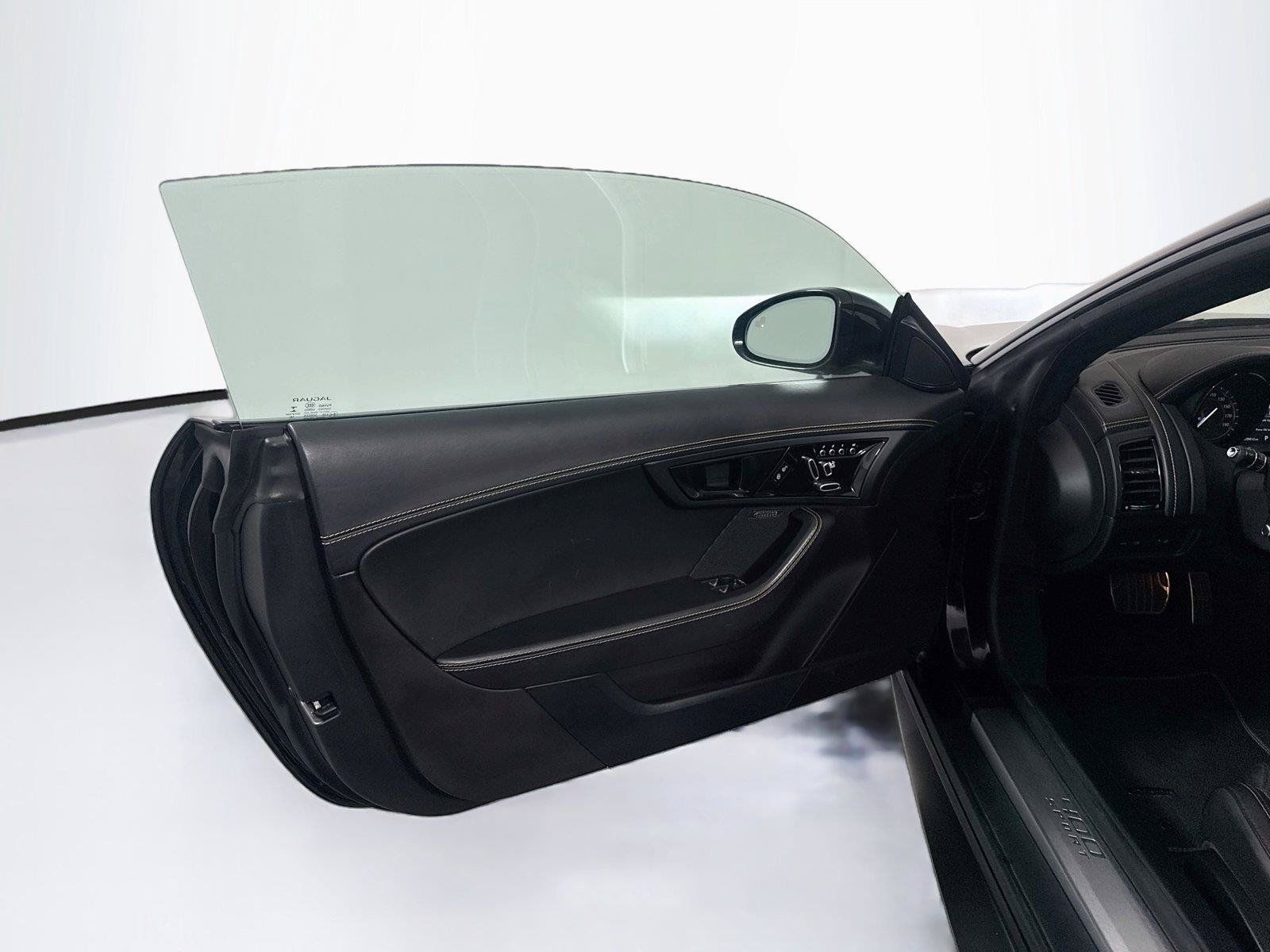 Used 2018 Jaguar F-TYPE 400 Sport RWD image 9
