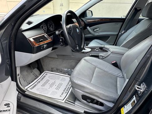 Used 2010 BMW 528i Sedan image 11